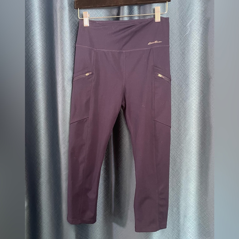 Eddie Bauer Navy Capri Leggings